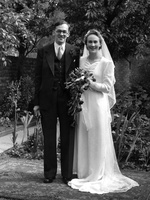 Wedding of Ronald Snell to Doris Dowding